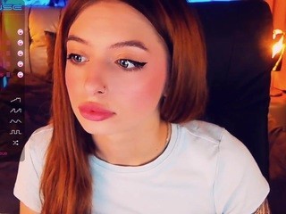 Voiceprincess Naked In Her Live Sex Chat CamStripper