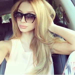 Alexis_Texac naked before webcam in live video chat