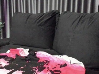 Alice, ? naked in her Live Sex Chat