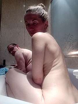 Amy_Silver naked stripping on cam for live sex video chat