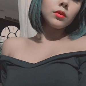 Angie_vega naked before webcam in live video chat