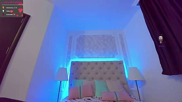 AriannaSins naked stripping on cam for live sex video chat
