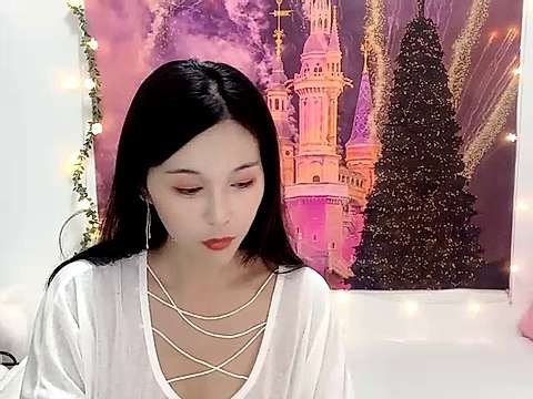 AsianAmeican_Cathy naked stripping on cam for live sex video chat