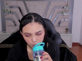 bellablair naked in her Live Sex Chat