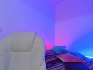 bigally naked in her Live Sex Chat