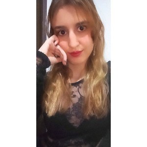 Blair_20 naked before webcam in live video chat
