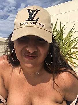 BlueSavannah1 naked stripping on cam for live sex video chat