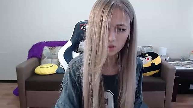 brilliantvictoria naked stripping on cam for live sex video chat