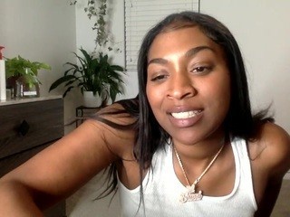 BUTTERSCOTCHBunni naked in her Live Sex Chat