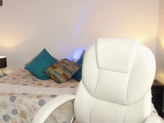 Celeste naked in her Live Sex Chat