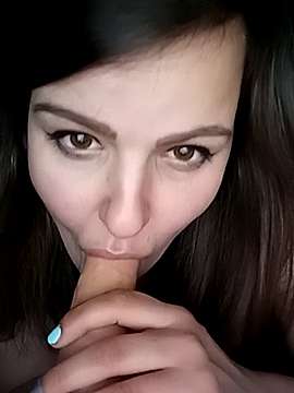 CummGirlx naked stripping on cam for live sex video chat