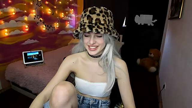 Daddys_lollikand naked stripping on cam for live sex video chat