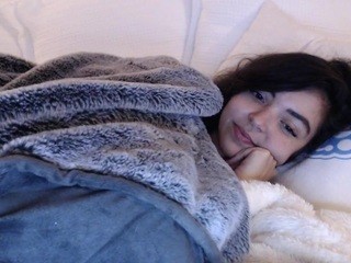 Desiree naked in her Live Sex Chat