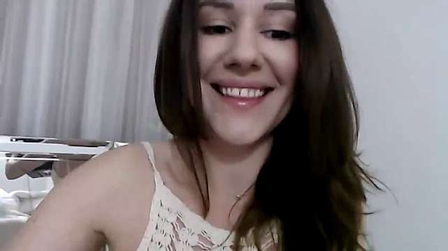 diamond_desiree naked stripping on cam for live sex video chat
