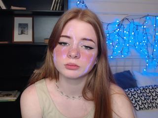 evacutiepie7 naked in her Live Sex Chat