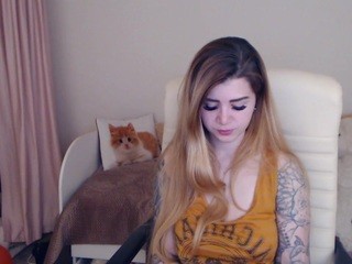 ? , ????? ? naked in her Live Sex Chat