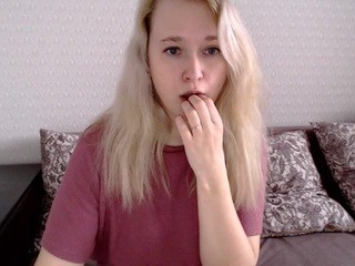 faithgloss naked in her Live Sex Chat