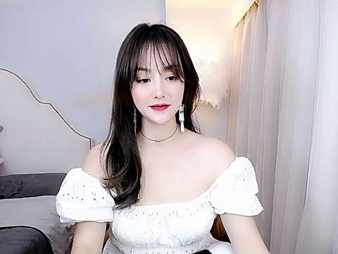 Fashion_Zoe naked stripping on cam for live sex video chat
