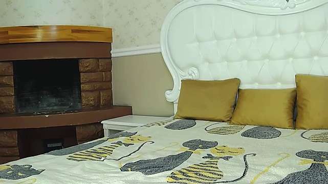 Ginny_Ginger naked stripping on cam for live sex video chat