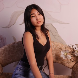 GloriaPassion naked before webcam in live video chat