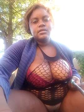 hornydivaa naked stripping on cam for live sex video chat