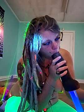 hornyhippie69 naked stripping on cam for live sex video chat