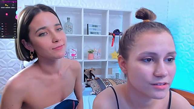 HornyKittys naked stripping on cam for live sex video chat