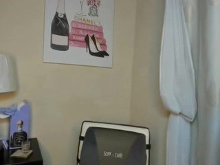 iluvsaffire-bleu naked in her Live Sex Chat