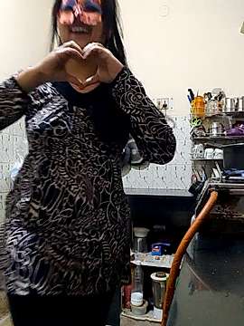 Indianqueen12 naked stripping on cam for live sex video chat
