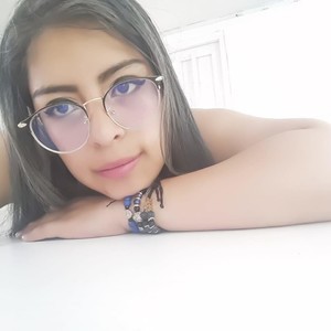 Irene__larson naked before webcam in live video chat