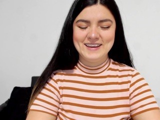 jadewine naked in her Live Sex Chat