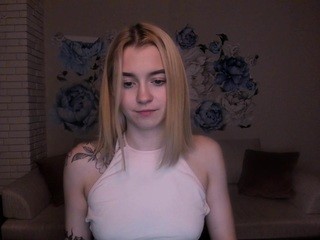 janice-yang naked in her Live Sex Chat