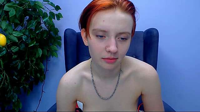 KellyPotter naked stripping on cam for live sex video chat