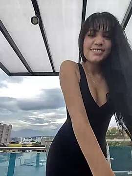 KiaraSimons naked stripping on cam for live sex video chat