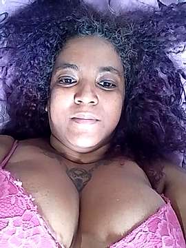 ladyluci naked stripping on cam for live sex video chat