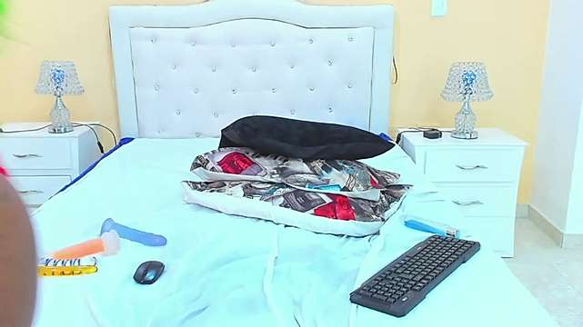 LanirTahurt naked stripping on cam for live sex video chat