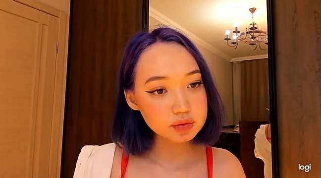 lee_yoona naked stripping on cam for live sex video chat