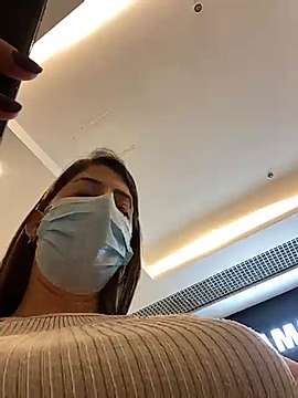 lindsaydear naked stripping on cam for live sex video chat