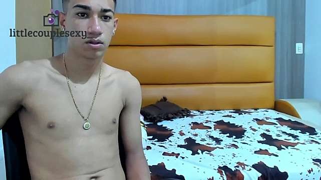 littlecouplesexy_ naked stripping on cam for live sex video chat