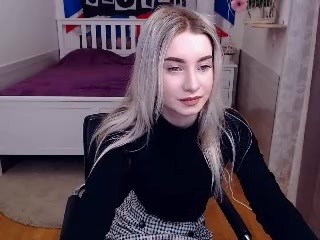 livelyfavel naked in her Live Sex Chat