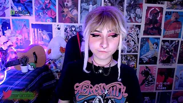 Manarose naked stripping on cam for live sex video chat