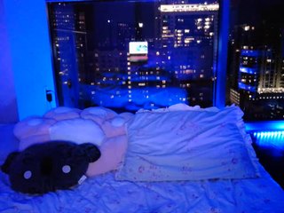 Miah naked in her Live Sex Chat