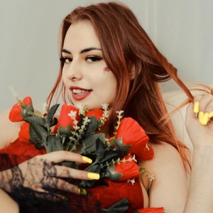 MiaTerner naked before webcam in live video chat