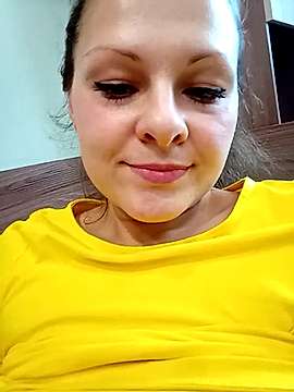 MilaFamouse naked stripping on cam for live sex video chat