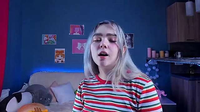 MilenaSaint naked stripping on cam for live sex video chat