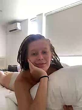 MiraySefffttt naked stripping on cam for live sex video chat