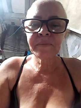 mom5boys naked stripping on cam for live sex video chat