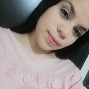 Nahomi_ross naked before webcam in live video chat