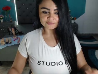 Nataly Fox naked in her Live Sex Chat