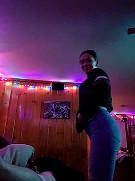 RachyCakes naked stripping on cam for live sex video chat